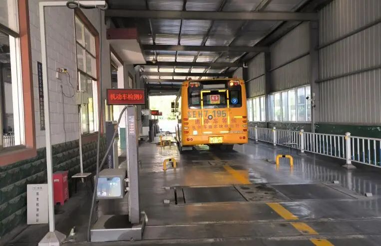 【陽光之路】校車年檢進行時 筑牢學(xué)生出行安全防線 圖片