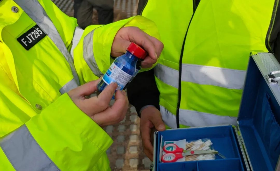 一線警務(wù) | 校車安全大檢查 擰緊出行“安全閥” IMG_00180.jpg