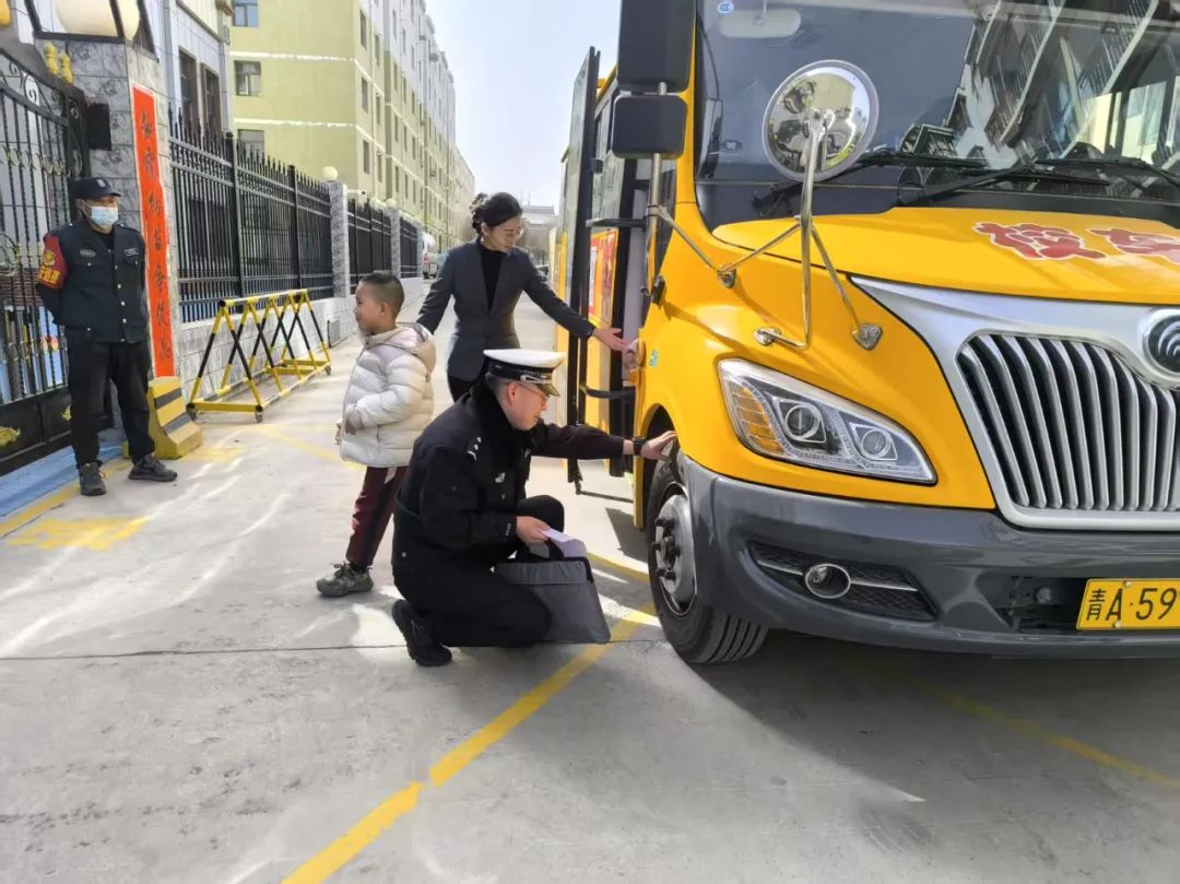 【暢行法宣】西寧交警深入幼兒園開展交通安全檢查 圖片