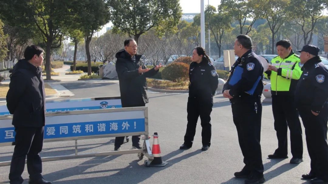 校園安全丨車輪上的避風(fēng)港:校車?yán)锏某砷L(zhǎng)守護(hù)日記 微信圖片_20250516082411.jpg