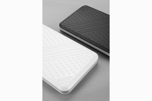 趕超美國校車!Newsmy磐石移動(dòng)硬盤抗震那點(diǎn)事 趕超美國校車!Newsmy磐石移動(dòng)硬盤抗震那點(diǎn)事