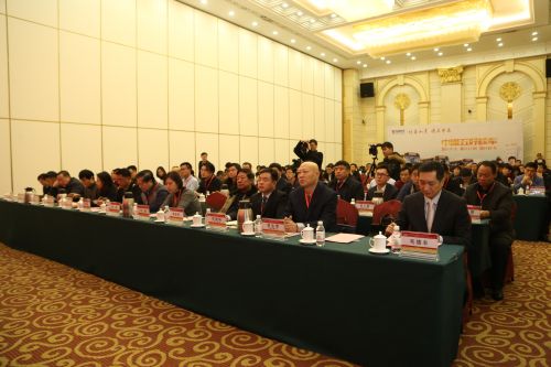 行業信息資源共享 搭建全國校車發展新平臺 交運主導發起成立全國校車協會組織