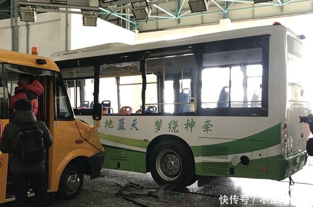 誰說國產校車質量不行,少林校車高于國家標準 誰說國產校車質量不行,少林校車高于國家標準