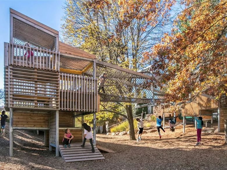 美國校車故事-究竟是誰高“車”一等? 美國校車故事-究竟是誰高“車”一等?