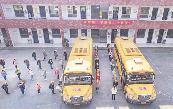 不一樣的開(kāi)學(xué)季,更安心的上學(xué)路!長(zhǎng)鼻子校車(chē)為學(xué)生安全復(fù)學(xué)加碼~ 不一樣的開(kāi)學(xué)季,更安心的上學(xué)路!長(zhǎng)鼻子校車(chē)為學(xué)生安全復(fù)學(xué)加碼~