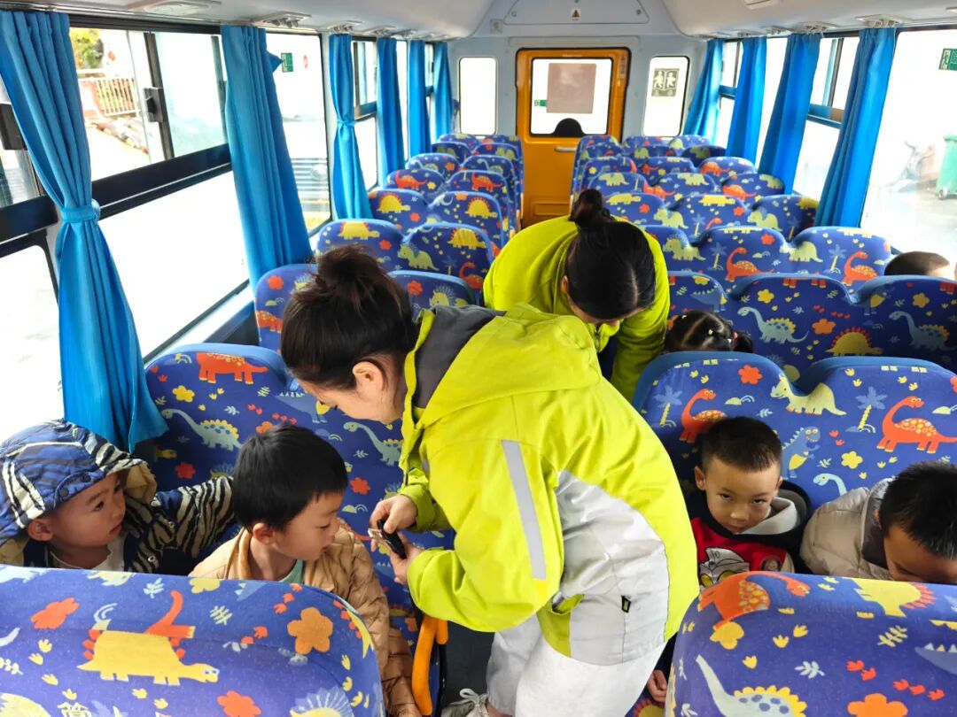 【校車安全】安全“童”行--仁懷市城北幼兒園開展校車消防安全演練活動