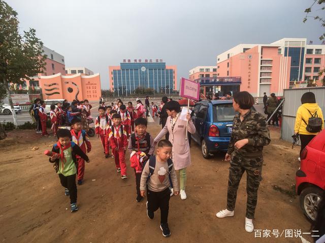 日照東港區(qū)整合校車資源 校車“私有”變“公有” 日照東港區(qū)整合校車資源 校車“私有”變“公有”