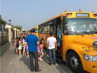 校車有剛需 運營卻難上加難