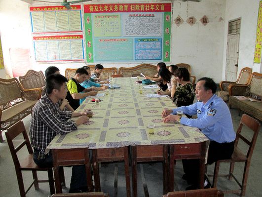 博白吸取湘潭校車事故教訓持續開展幼兒園校車整治