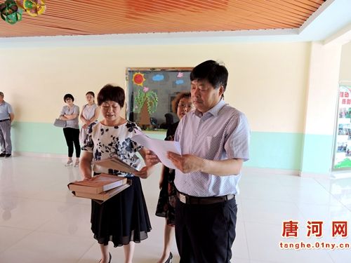 南陽唐河縣政協(xié)對“校車安全管理”進行專項民主監(jiān)督 南陽唐河縣政協(xié)對“校車安全管理”進行專項民主監(jiān)督