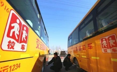 校車(chē)運(yùn)營(yíng)難，未來(lái)發(fā)展離不開(kāi)政府的大力扶持